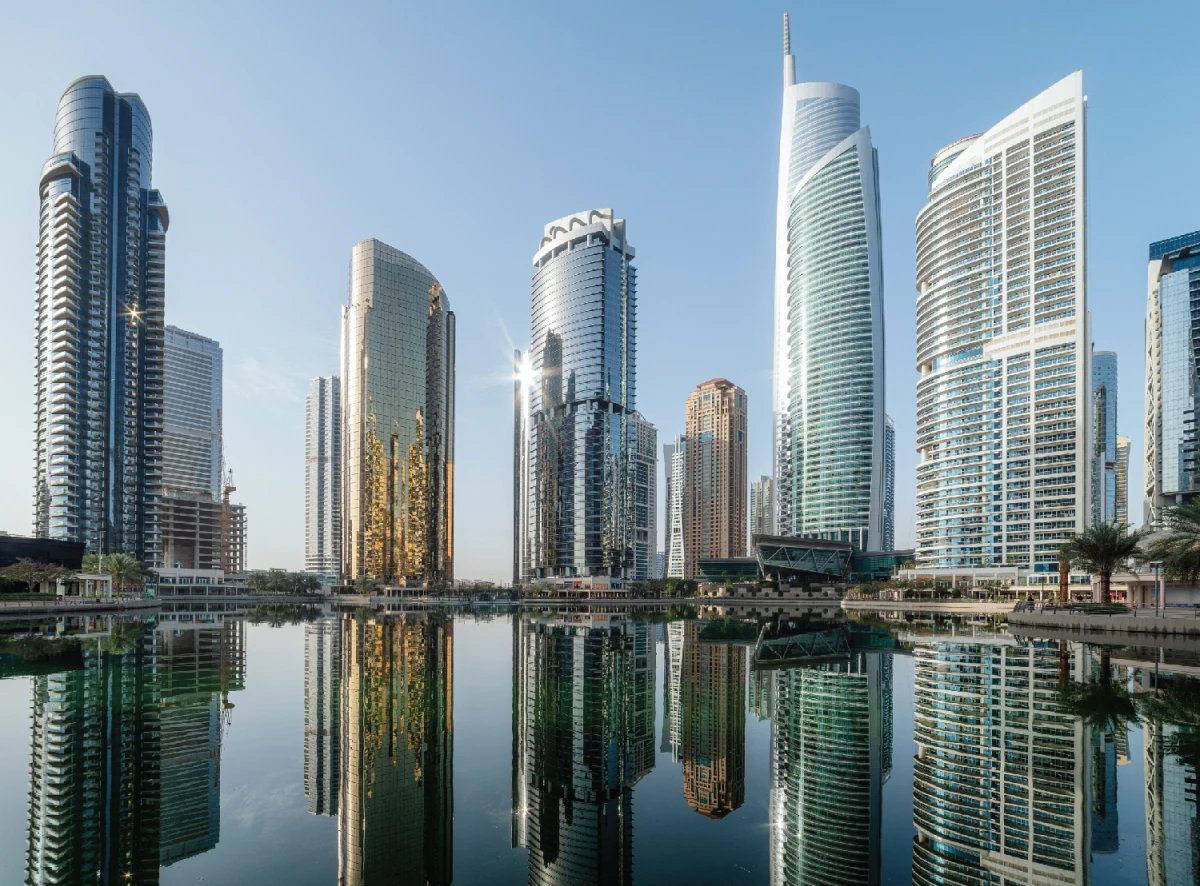 img-gold-silver-tower